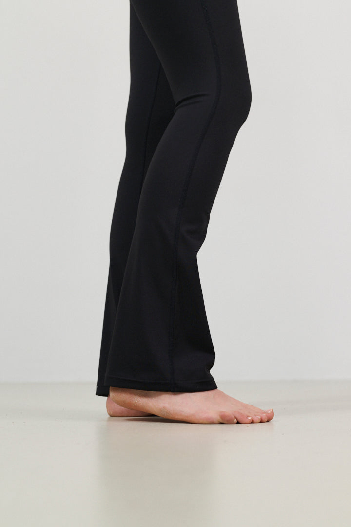 River Lift High-Waisted Flare Legging - Black