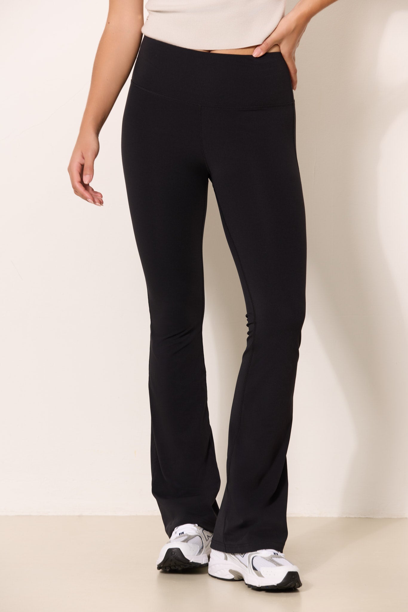 River Lift High-Waisted Flare Legging - Black