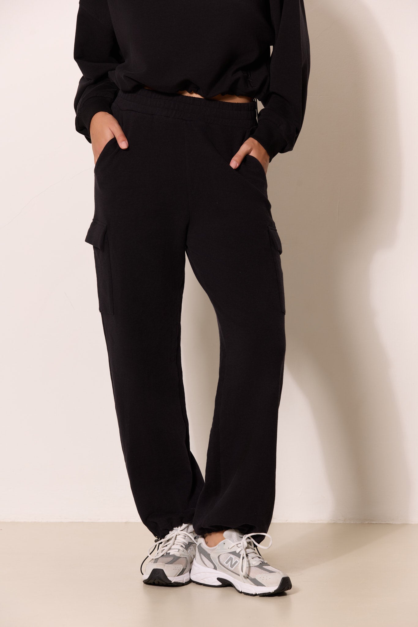 Finn Cozy Cargo Pants - Black