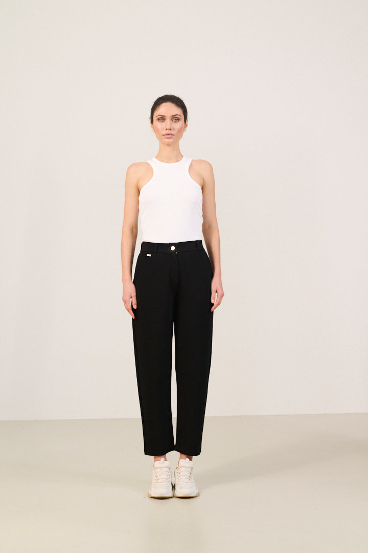 Forest Essentiel Trousers - Black