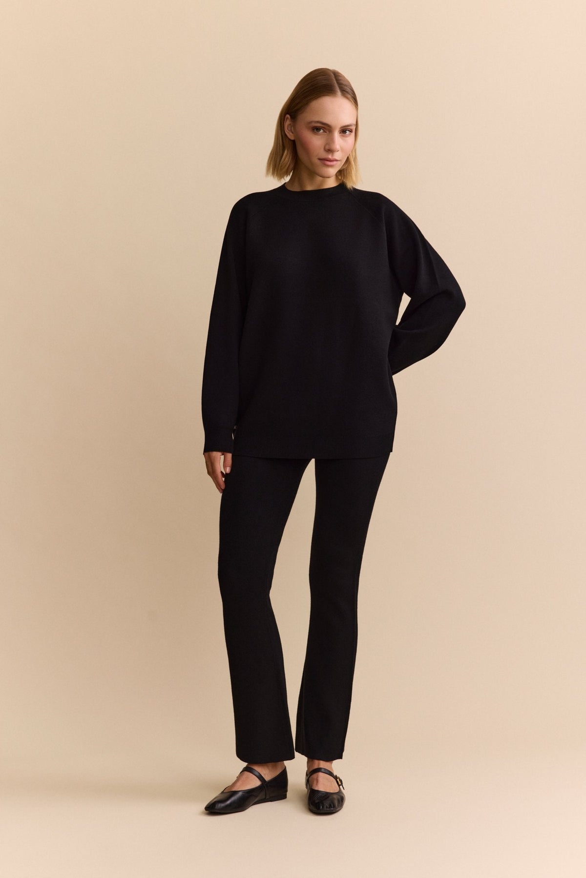 Olly Oversized Sweater - Black