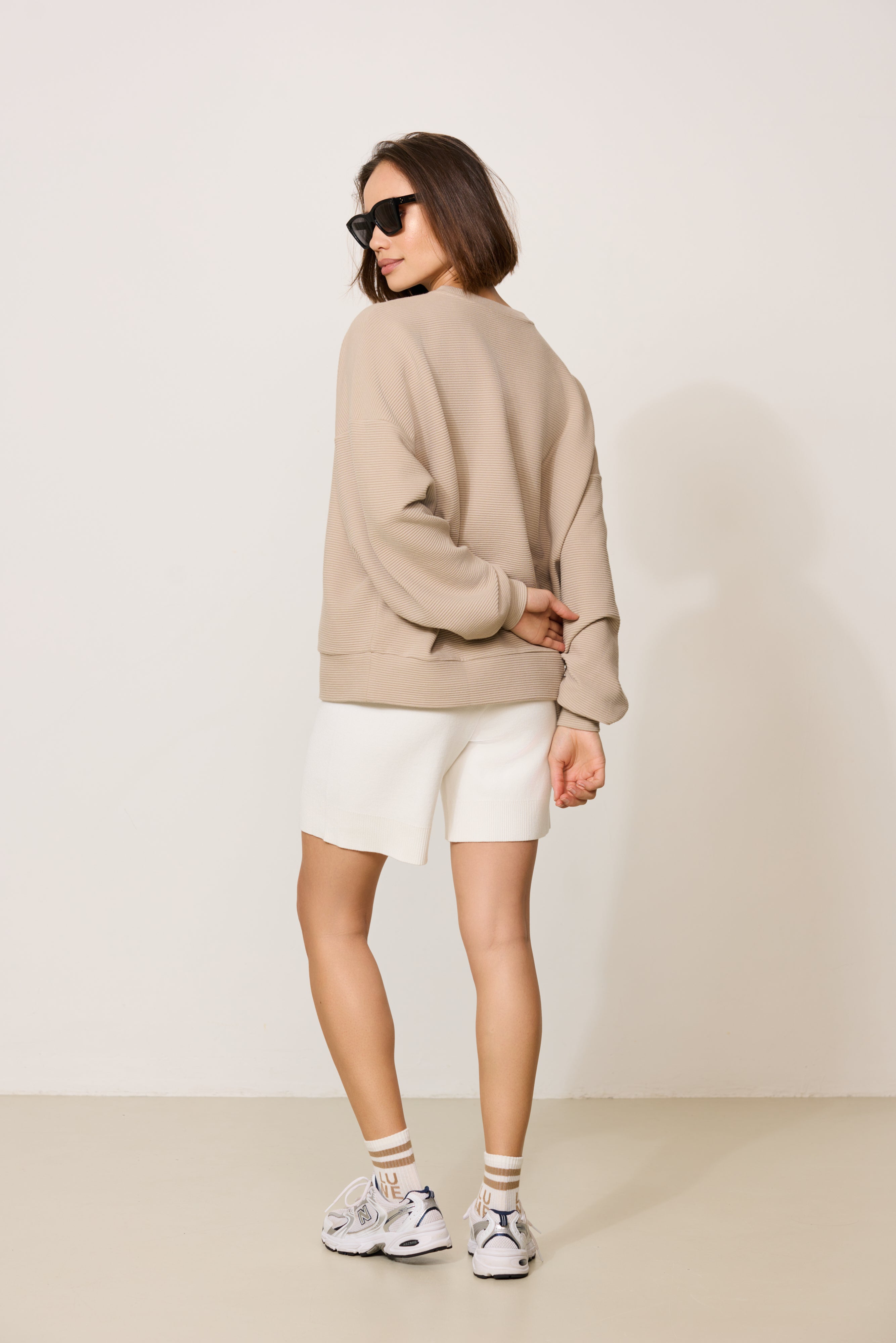 Amber Modern Fit Crew - Pure Cashmere