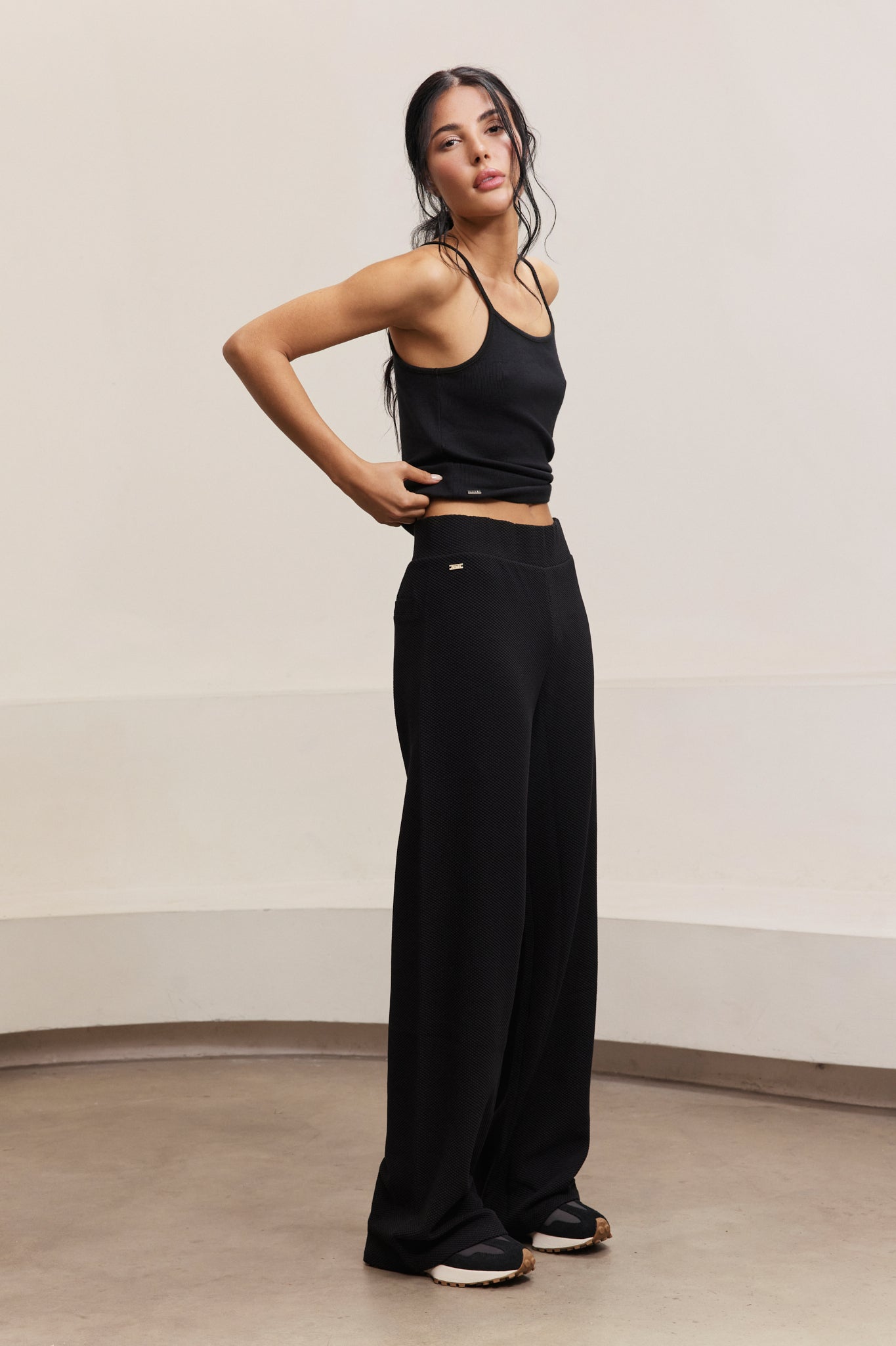 Moon Flared Pants - Black